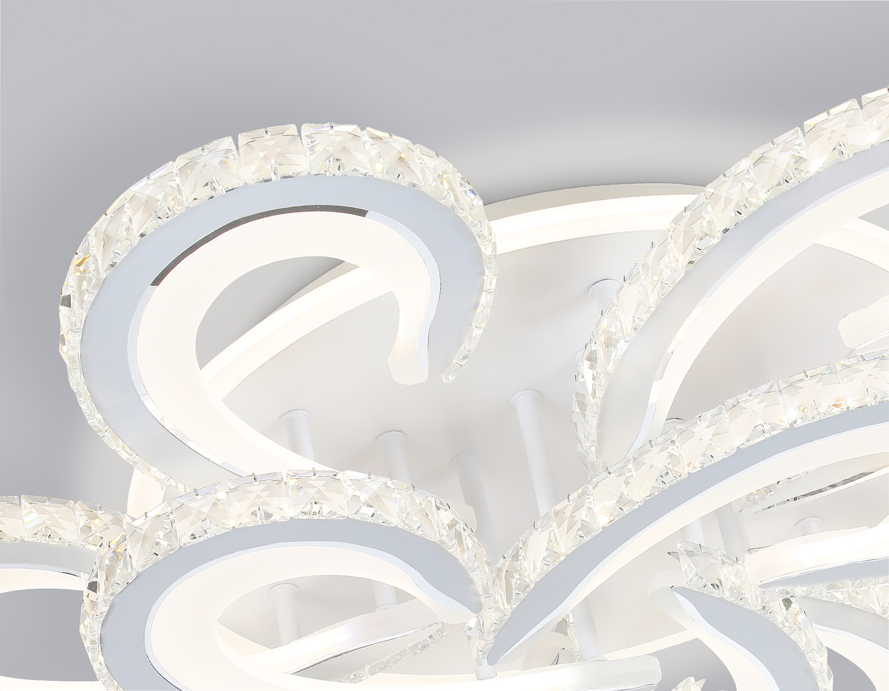 Потолочный светодиодный светильник с пультом 61*61*13- см, **W, 3000-6400K, Ambrella Light Acrylica FA1704, белый, хром