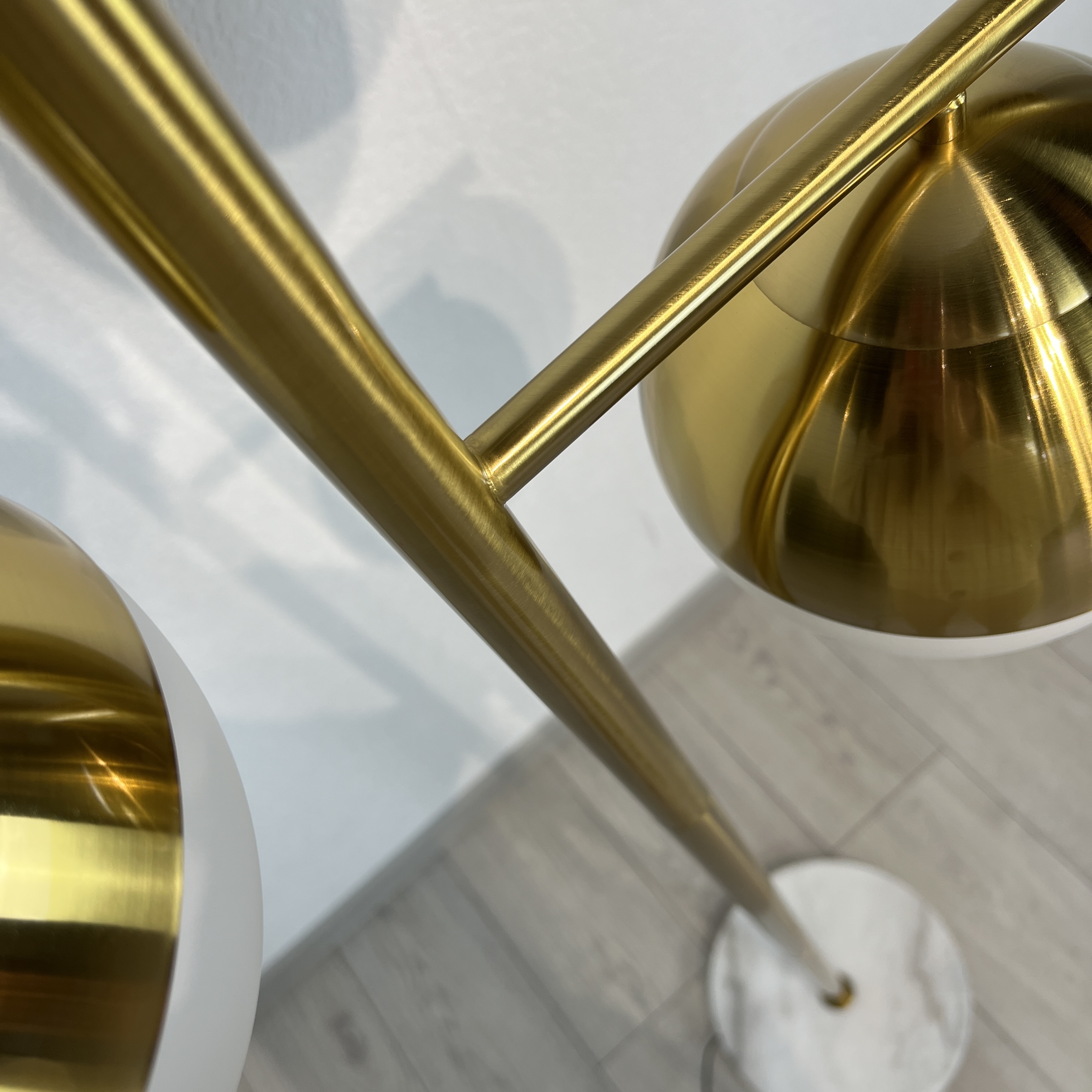 Торшер Geneva Glass Floor Lamp Triple 28*28*163 см, 3*E27*60W, ImperiumLoft 41.114-0, Белый, Латунь