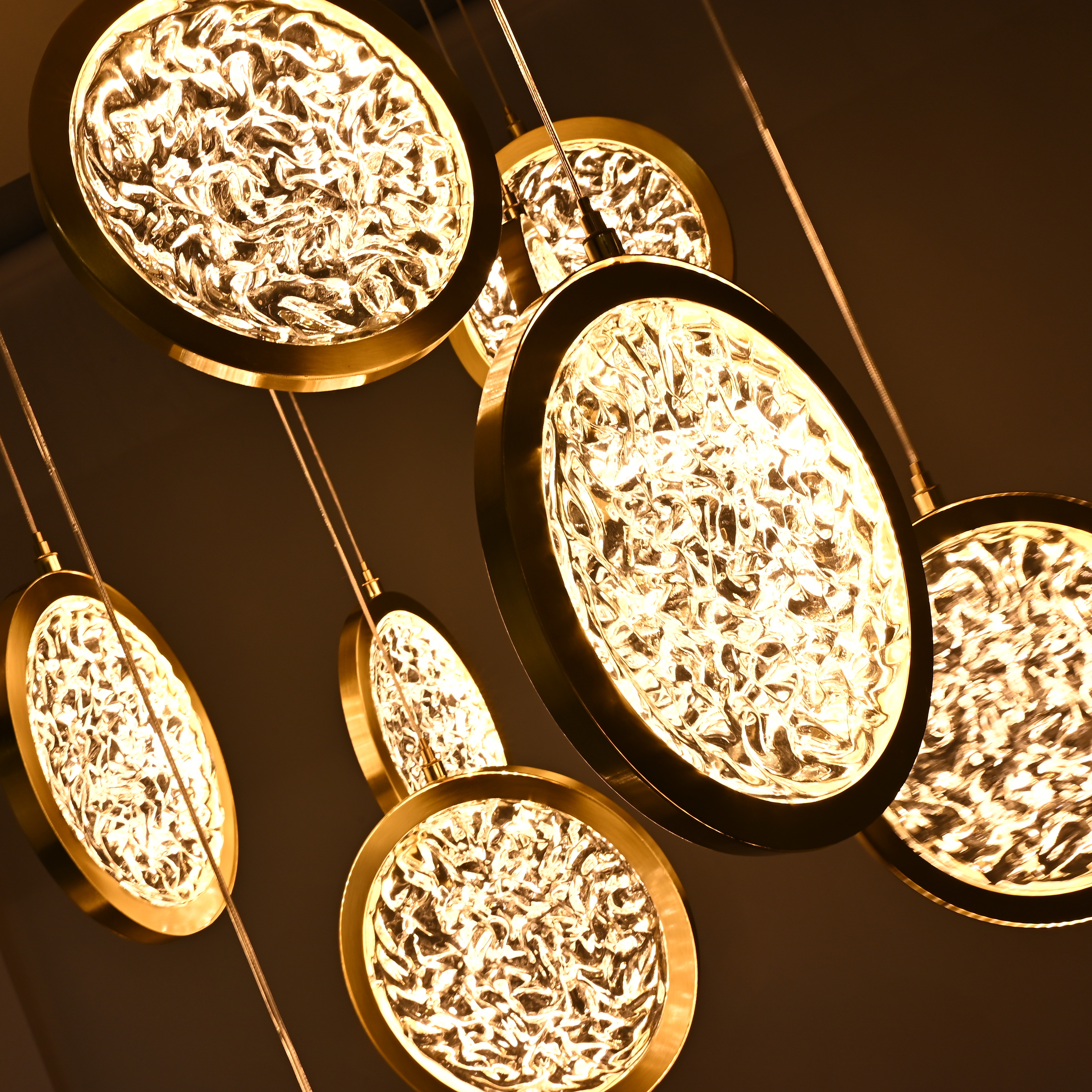 Дизайнерская подвесная люстра ЛУНА lighting collection D70 77*20*20 см, 12*LED*10W, 3000K, ImperiumLoft CAMEO01, Золотистый