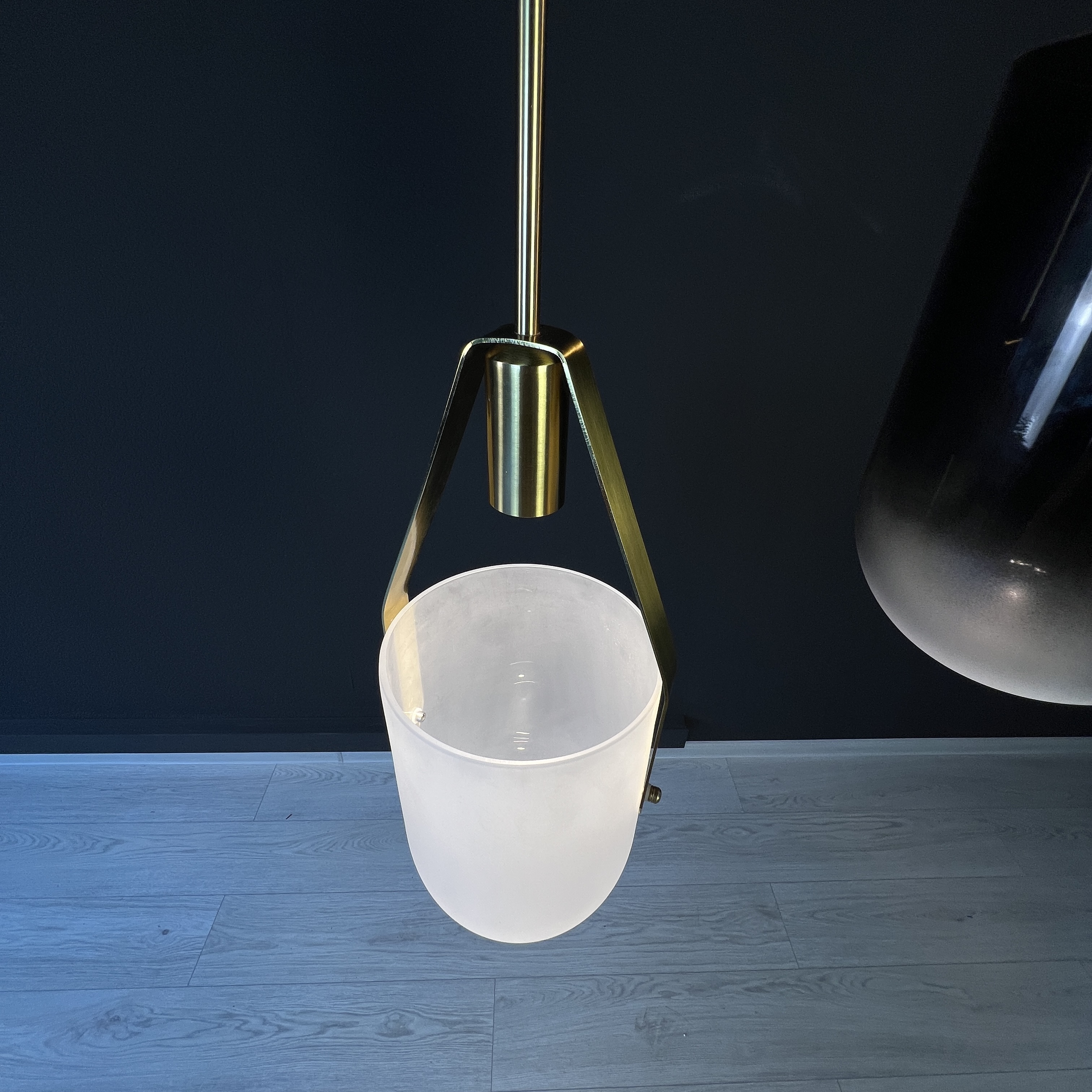 Подвесной светильник Allied Maker White 19*19*41 см, 1*LED*8W, ImperiumLoft 40.2332, Латунь