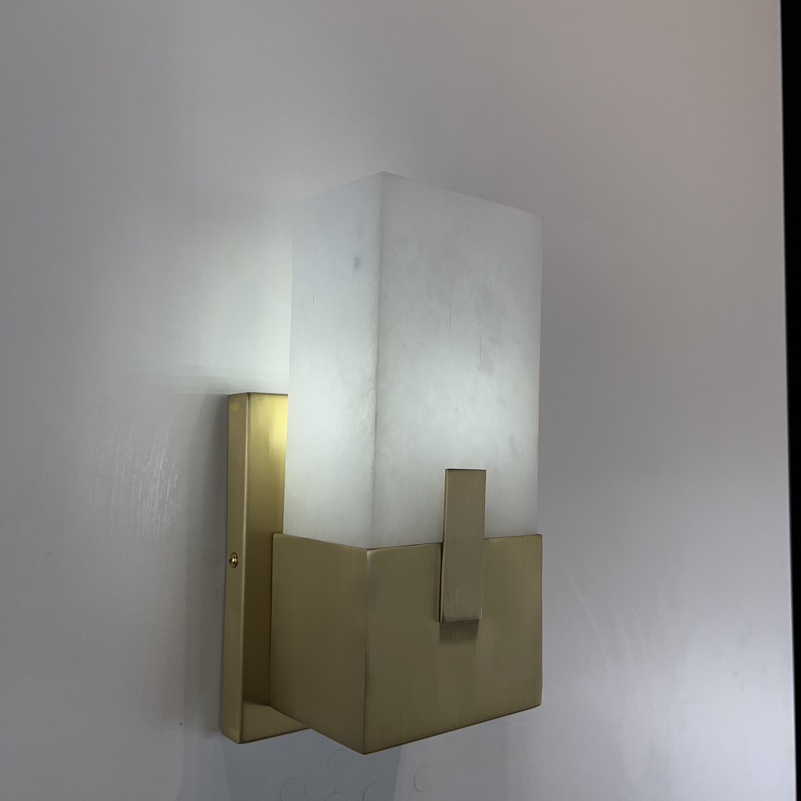 Бра Covet Short Clip Bath Sconce 18*12*35 см, 1*E27*60W, ImperiumLoft 44.297, Латунь
