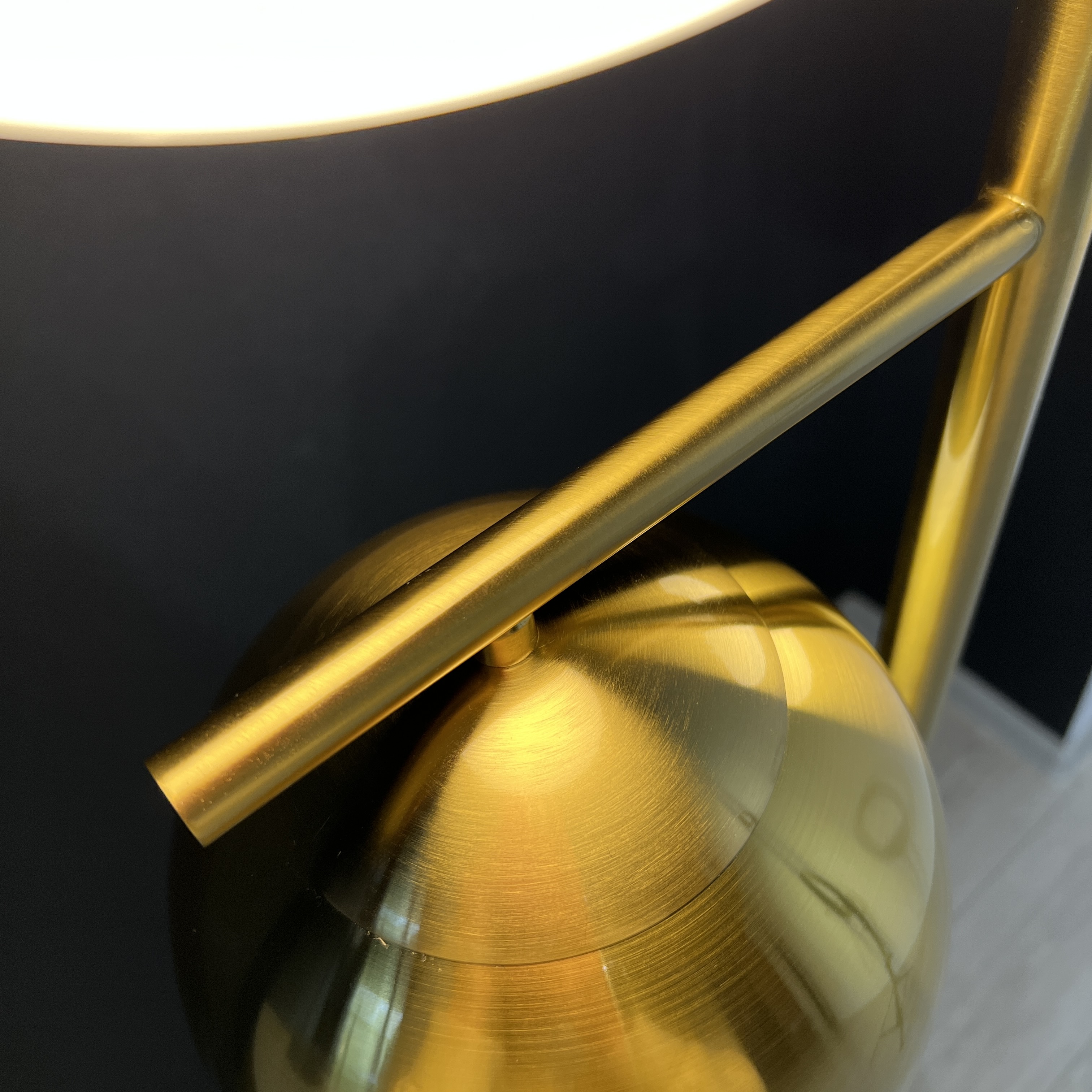 Торшер Geneva Glass Floor Lamp Triple 28*28*163 см, 3*E27*60W, ImperiumLoft 41.114-0, Белый, Латунь