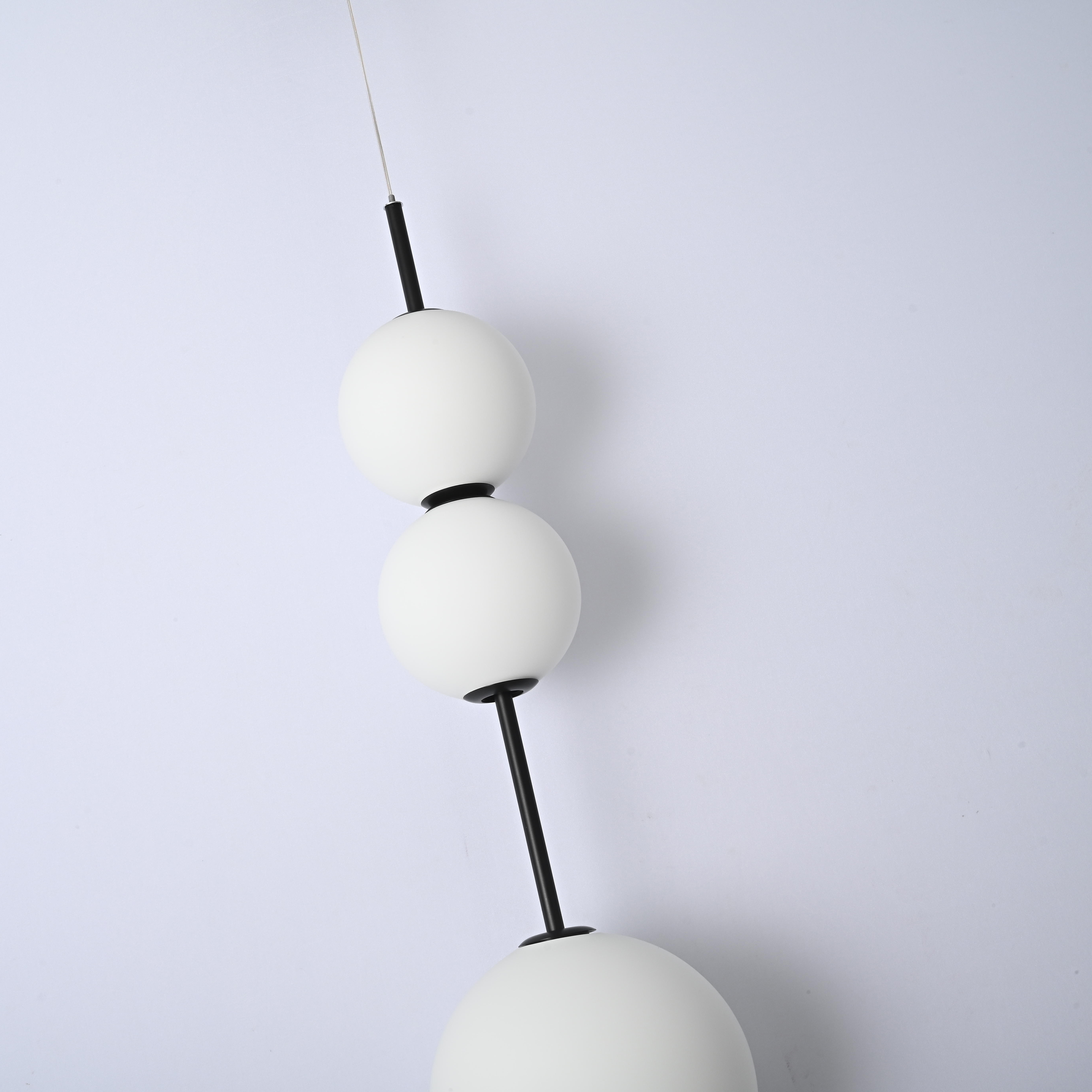 Подвесной светильник White beads Pendant B 20*20*103 см, 3*LED*6W, 3000K, ImperiumLoft 40.2133-0, Чёрный