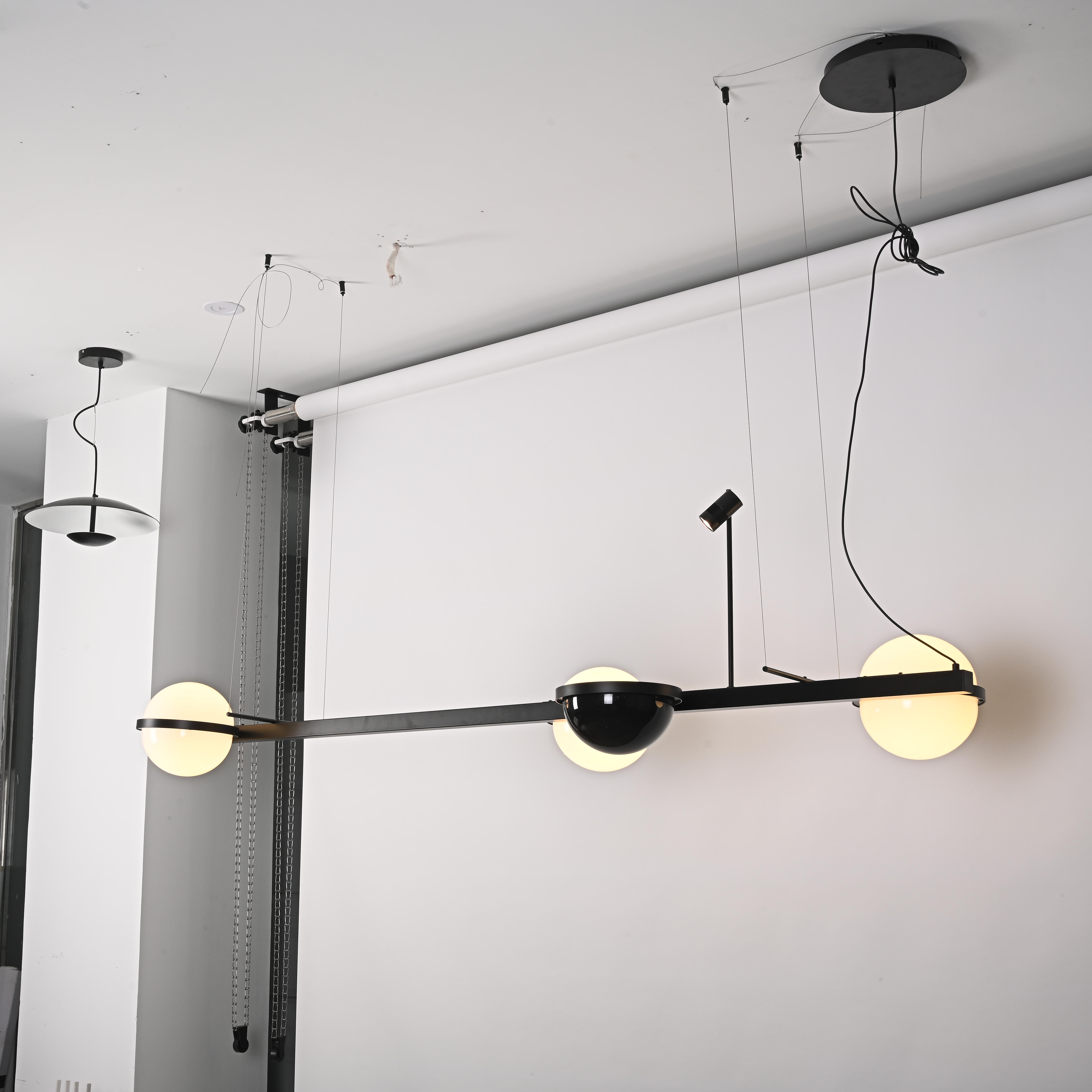 Реечный подвесной светильник PALMA Wall lamp 3 шара + 1 вазон горизонтальная 195*48*47 см, 4*LED*10, 2W, 3000, 4000, 5000K, ImperiumLoft 22.93726, Чёрный