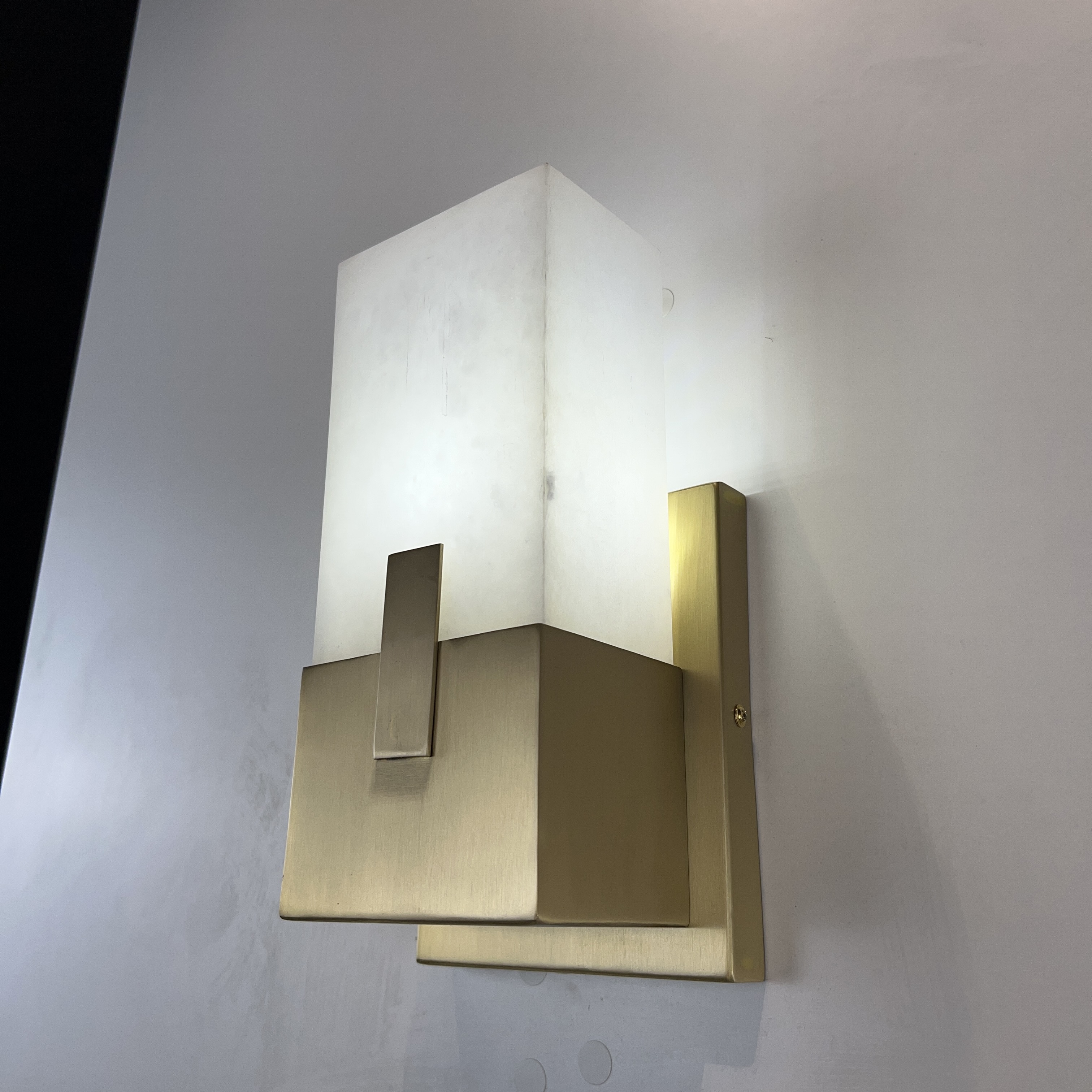 Бра Covet Short Clip Bath Sconce 18*12*35 см, 1*E27*60W, ImperiumLoft 44.297, Латунь