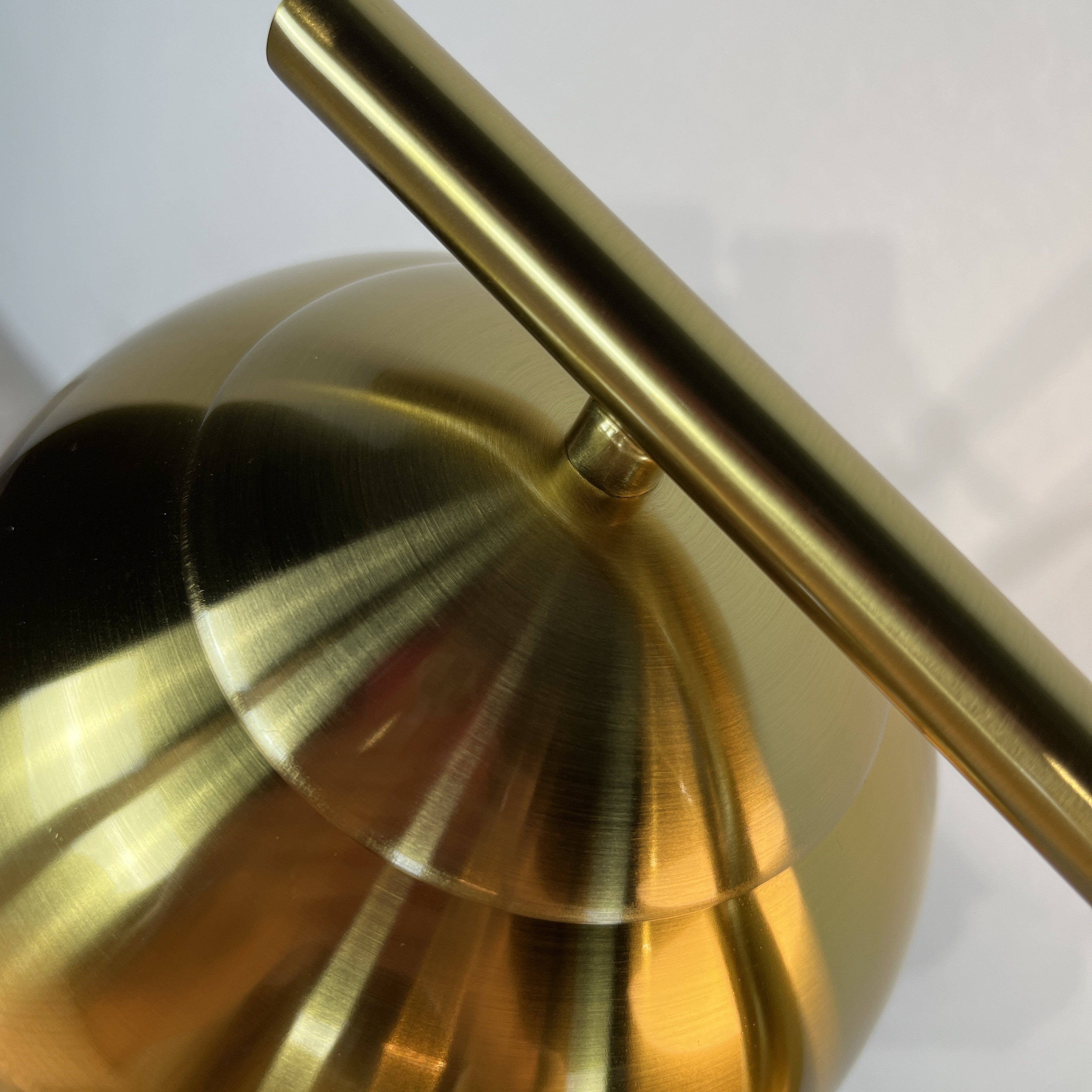 Торшер Geneva Glass Floor Lamp Triple 28*28*163 см, 3*E27*60W, ImperiumLoft 41.114-0, Белый, Латунь