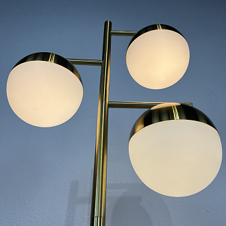 Торшер Geneva Glass Floor Lamp Triple 28*28*163 см, 3*E27*60W, ImperiumLoft 41.114-0, Белый, Латунь